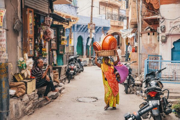 Day 4 : Jaisalmer – Bikaner (330 km 8hrs)